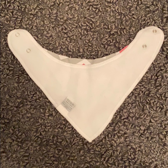 Matimati Bandana Bib for Girl - Picture 2 of 4